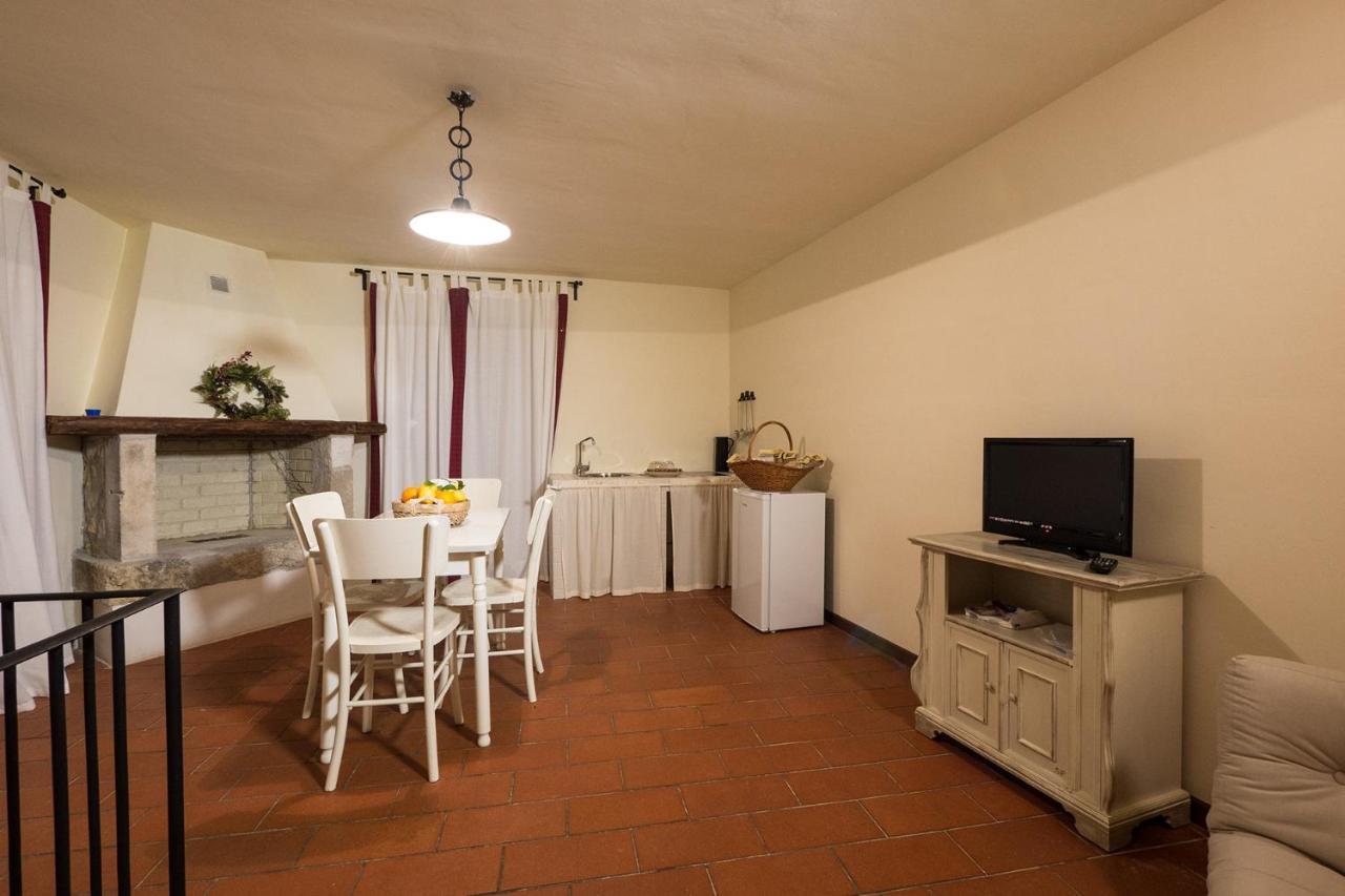 Agriturismo La Commenda-Adults Only กาสเชีย ห้อง รูปภาพ
