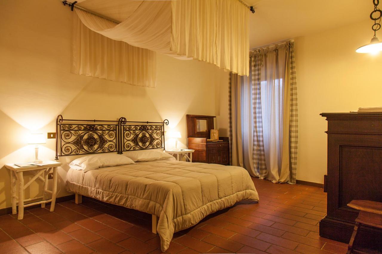 Agriturismo La Commenda-Adults Only กาสเชีย ห้อง รูปภาพ