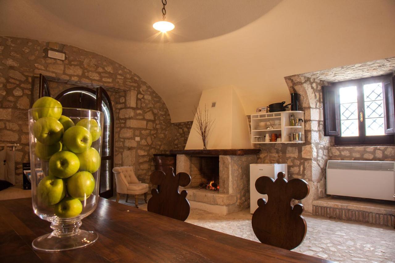 Agriturismo La Commenda-Adults Only กาสเชีย ห้อง รูปภาพ