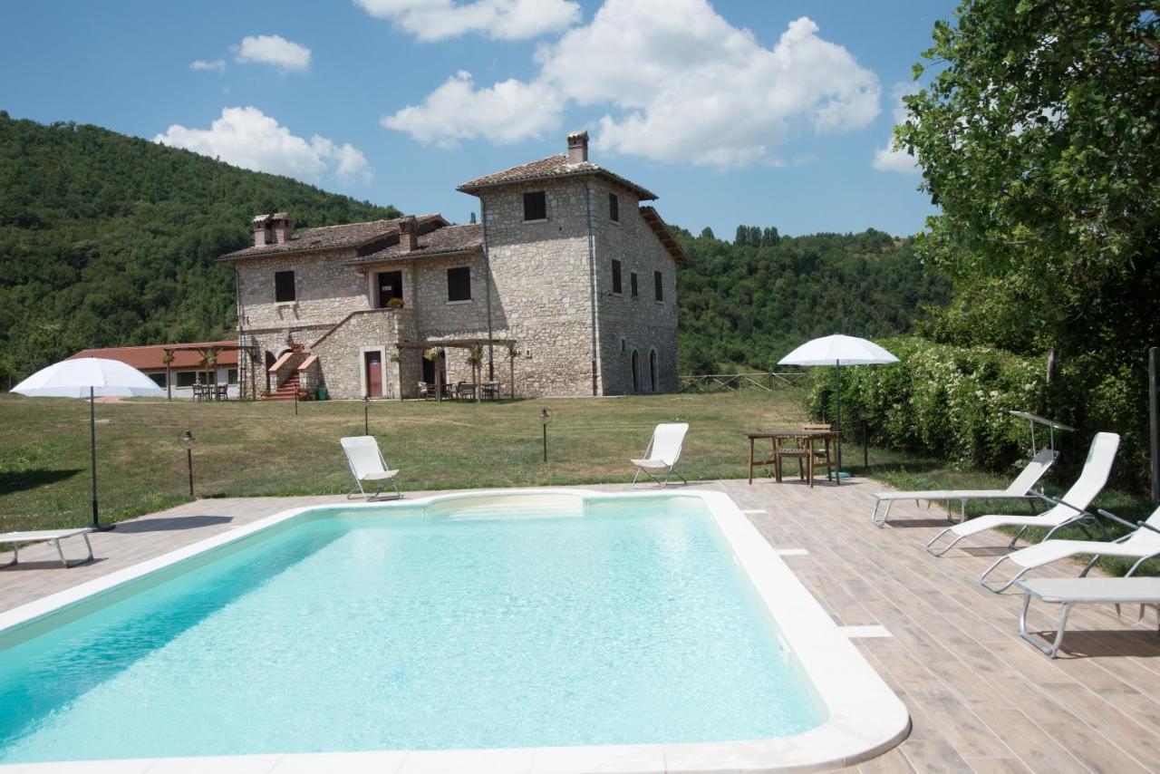 Agriturismo La Commenda-Adults Only กาสเชีย ภายนอก รูปภาพ