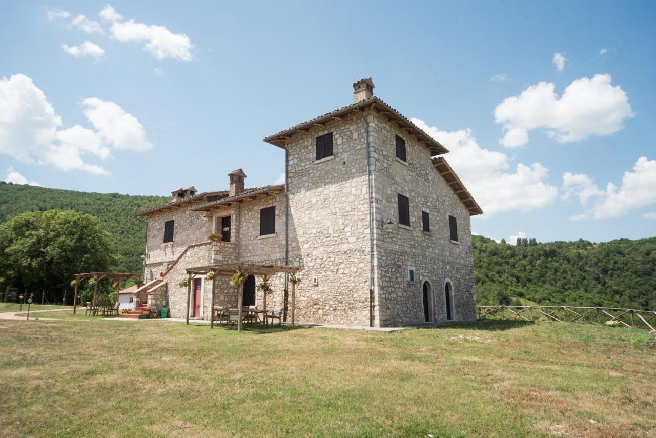 Agriturismo La Commenda-Adults Only กาสเชีย ภายนอก รูปภาพ